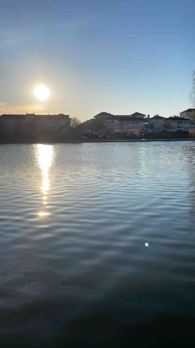 Appartement Confortable Proche Disneyland Paris Bussy-Saint-Georges Bagian luar foto