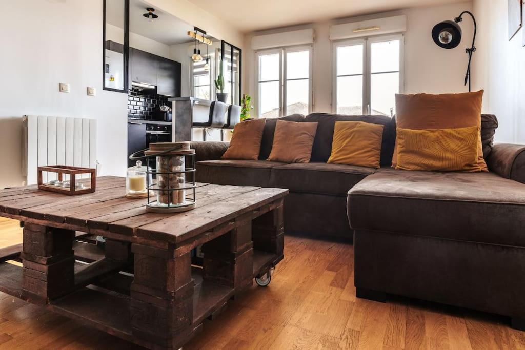 Appartement Confortable Proche Disneyland Paris Bussy-Saint-Georges Bagian luar foto