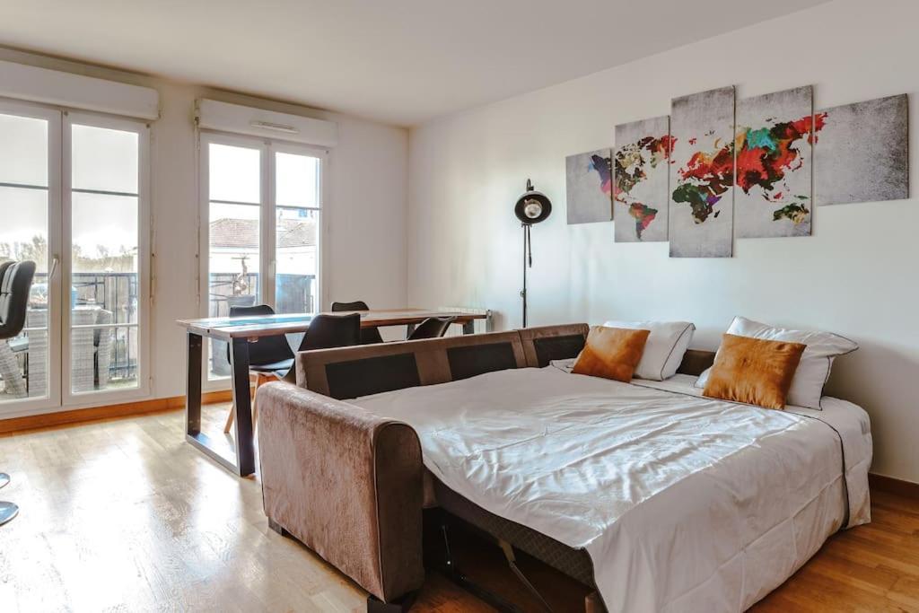 Appartement Confortable Proche Disneyland Paris Bussy-Saint-Georges Bagian luar foto